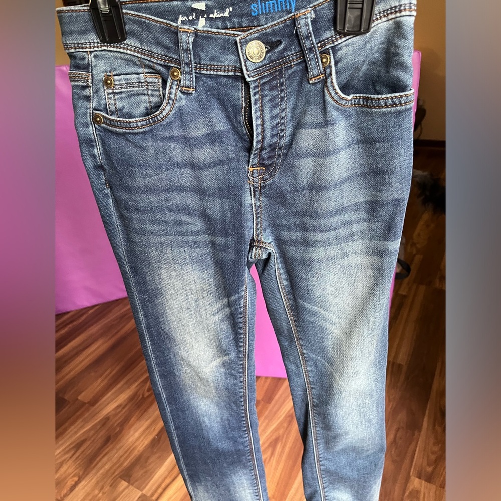 7 for all mankind girls size 8- skinny jeans. “Slimmy” skinny jeans. Stretchy.